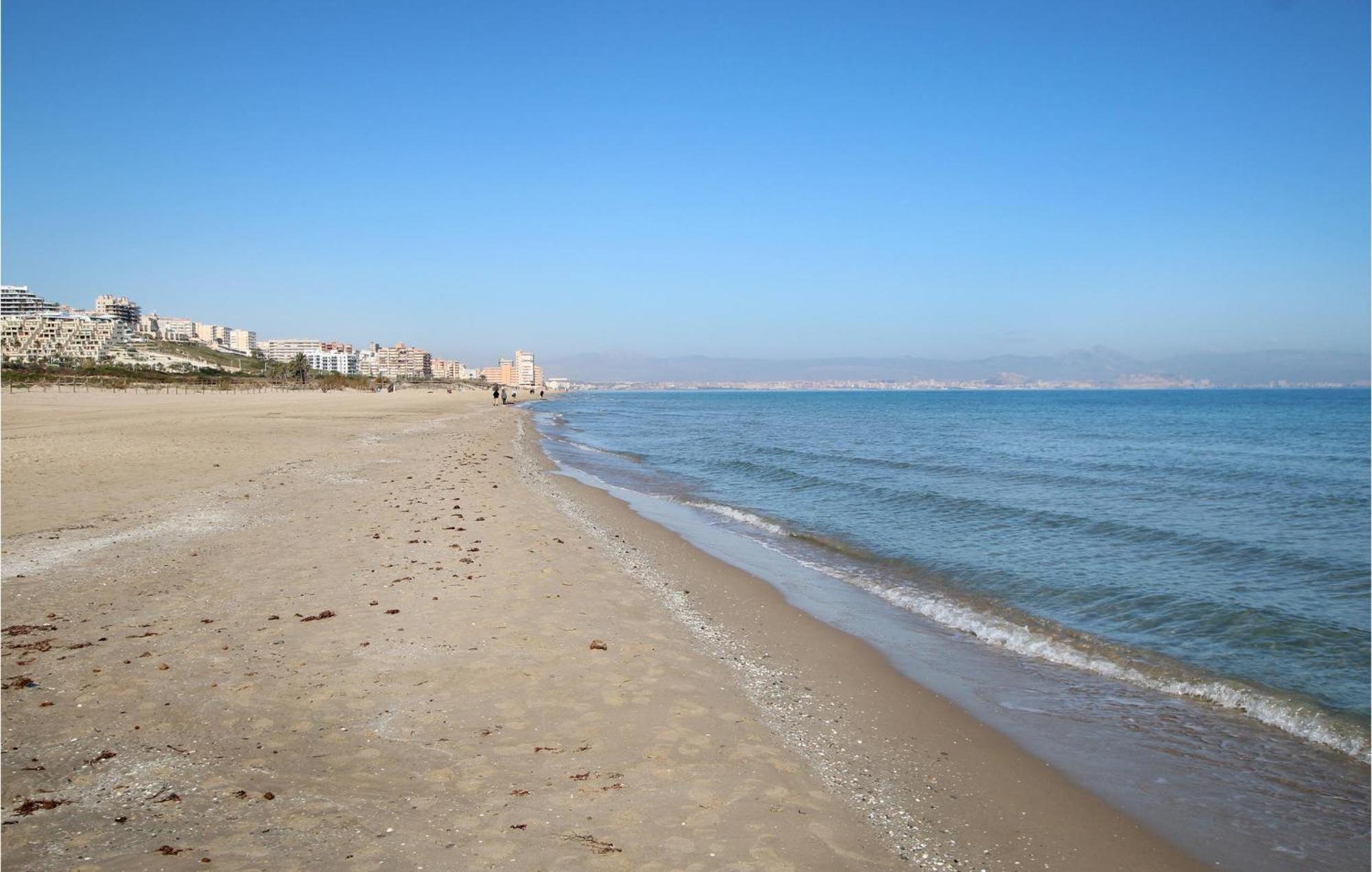 Beach Front Apartment In Los Arenales Del Sol Exterior photo